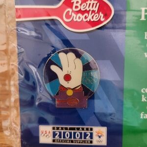 Betty Crocker Pin Helping Hand USA Olympics 2002 Vintage Y2K
